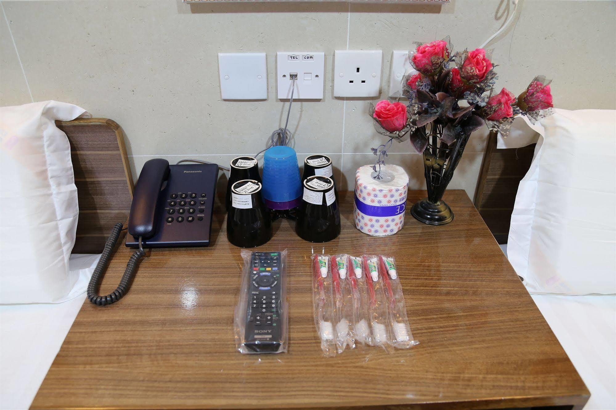 Everest Inn Guest House Хонконг Екстериор снимка