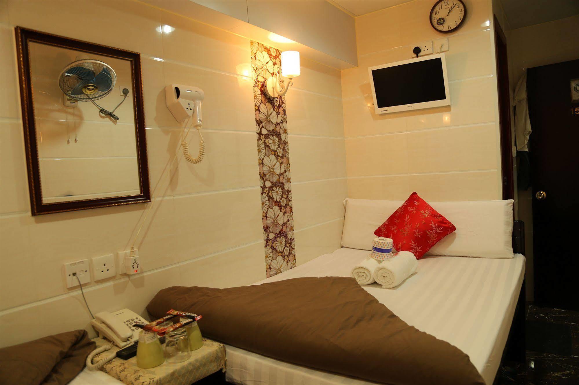 Everest Inn Guest House Хонконг Екстериор снимка