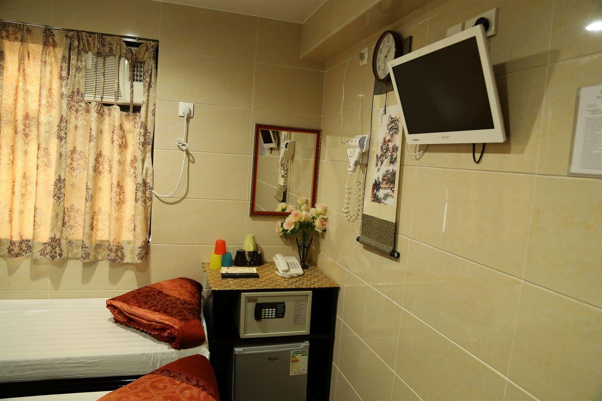 Everest Inn Guest House Хонконг Екстериор снимка